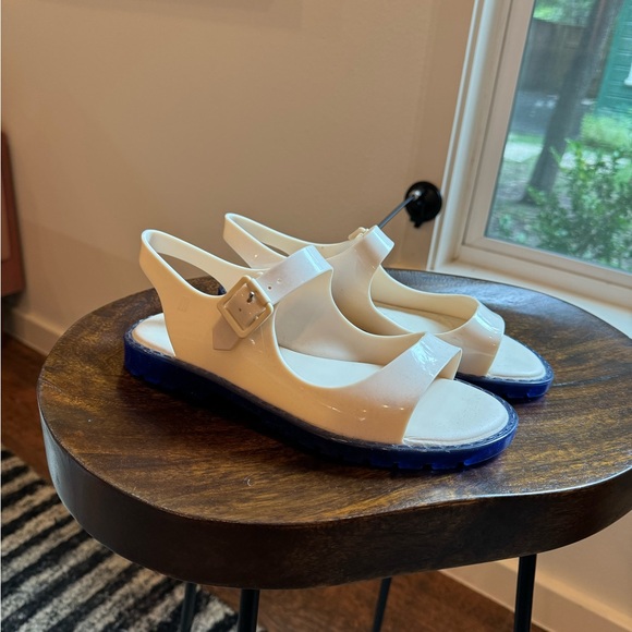 Melissa Bae Sandals - Picture 2 of 6